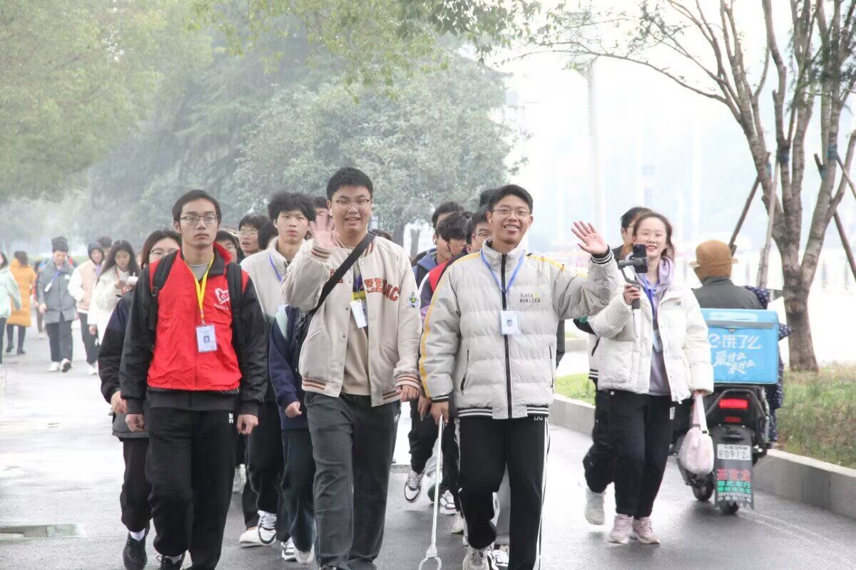 F82505B7DA0E53922BF4EDA440F619D2.jpg F82505B7DA0E53922BF4EDA440F619D2.jpg